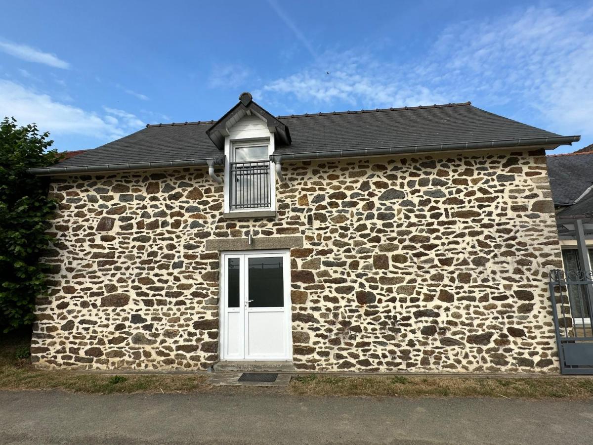 La maison du Chêne 1 Miniac-Morvan Extérieur photo